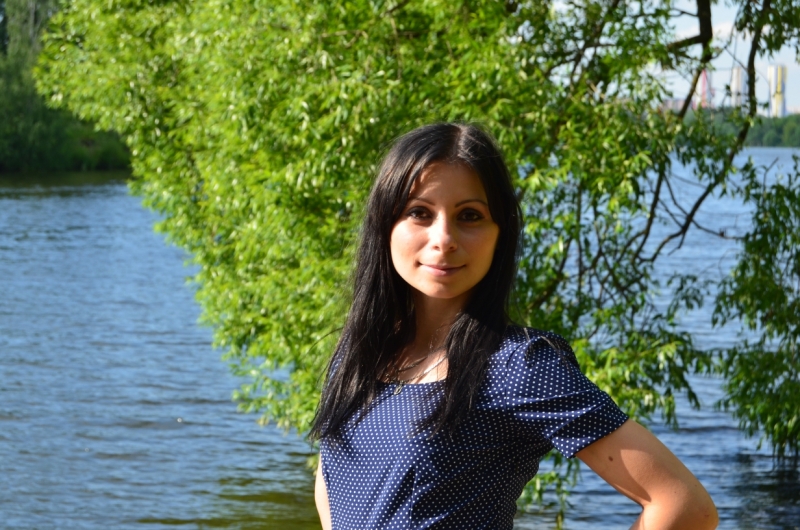 Сладкая и страстная шатенка предлагает насладиться вместе моментами наслаждения и удовольствия. Жду звонка от состоятельного джентльмена, готовая исполнить любые твои желания. 26365, 22 года